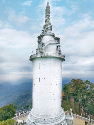 The Terrifying Scenic Tower in Sri Lanka! Is it the Real-Life Dragon Ball's Karin Tower?!