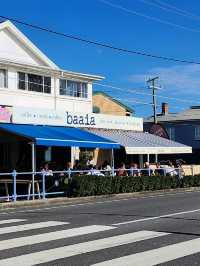 🇦🇺 Waterfront Cafe overlooking Sandgate foreshore in Qld, Australia