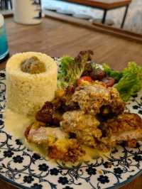 Leaf & Co. Cafe, Rustic and Cozy Dining Experience at Petaling Street