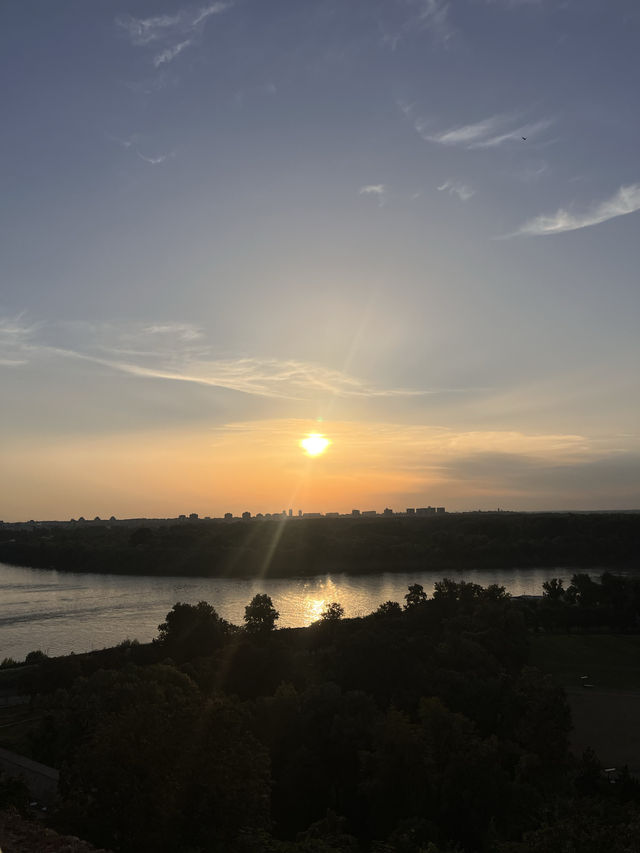 塞爾維亞最美日落地點🇷🇸🌇⛲️