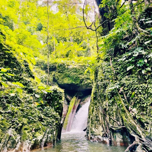 🌊 น้ำตกใหญ่ สถานที่ลับใกล้เมือง จ.สระบุรี 