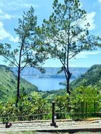 Glamping with Fantastic view of Toba Lake 