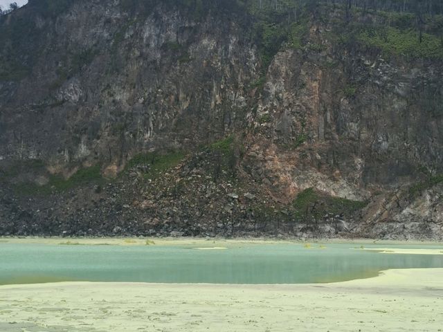 【インドネシア】バンドンにある多きなカルデラ湖