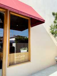 Waken Cafe