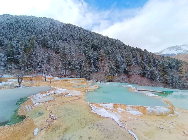 Huanglong natural park 