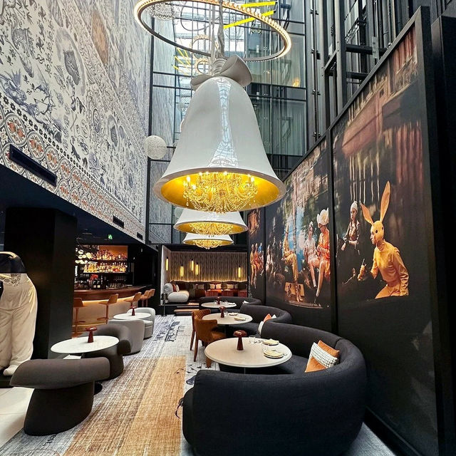 Canal-Side Chic: My Artistic Adventure at Andaz Amsterdam!