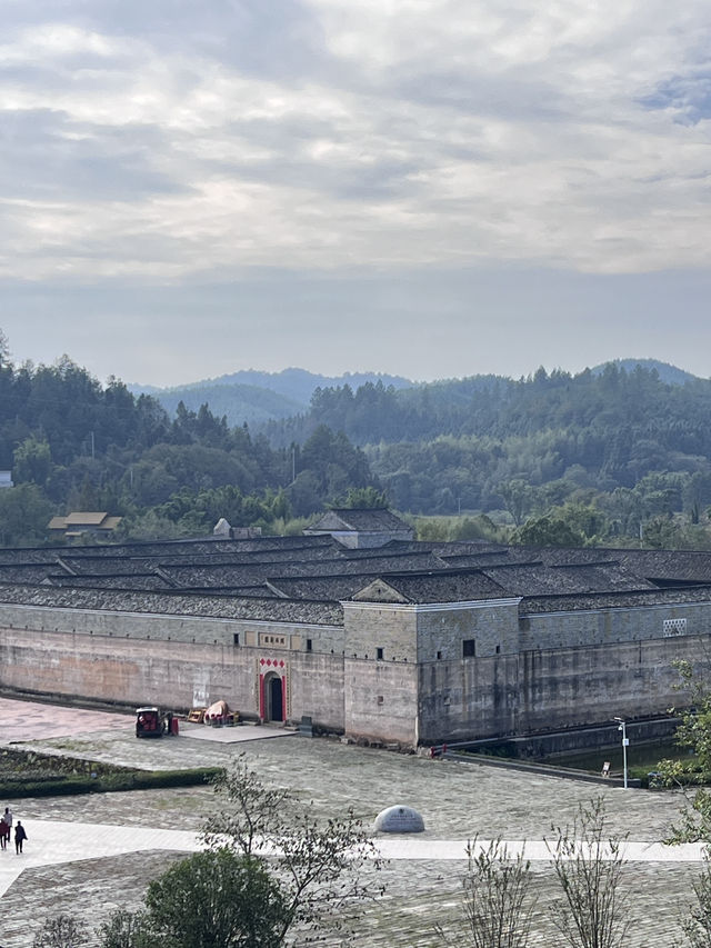 🇨🇳 Timeless Traditions and Tranquil Landscapes: Exploring Longnan County