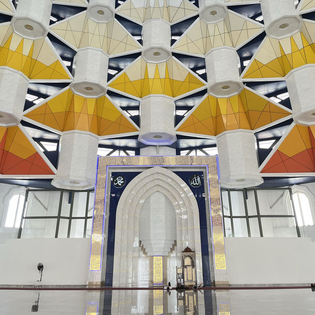 Magnificent architecture of The 99 Domes Mosque in Makassar City, South Sulawesi 🇮🇩