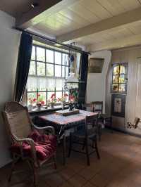Explore the historic windmill in Kinderdijk