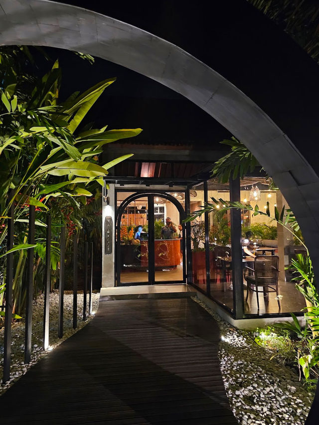 Nautilus Seafood Restaurant & Bar @ Bali