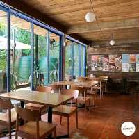 Homeland Cafe & Grocer (Thonglor 13)