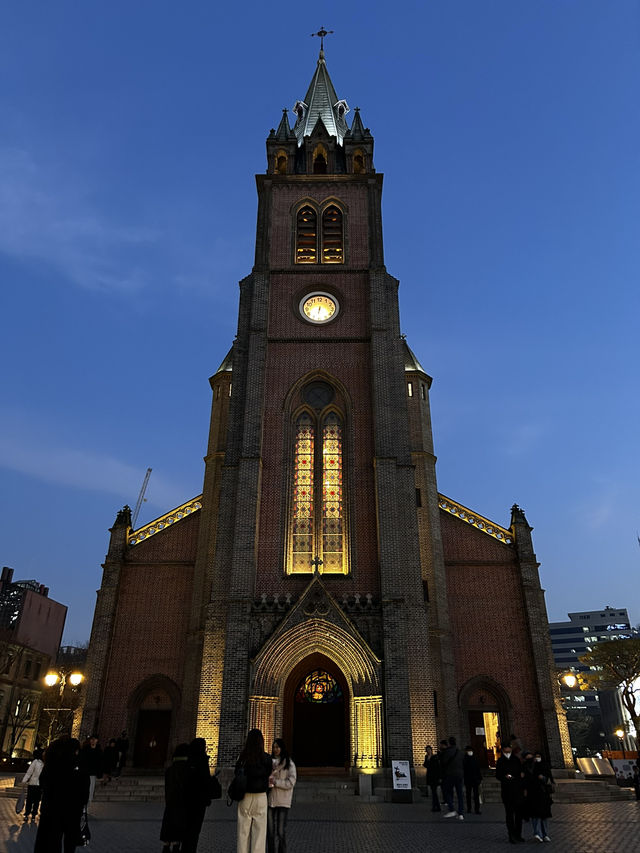 1898년 완공된 한국 최초의 벽돌 교회 명동대성당🇰🇷