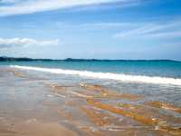 ชายหาดบางสัก ทะเลสวย 