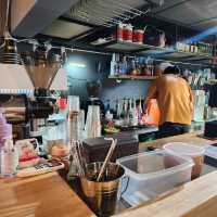 cat cafe in lamphun