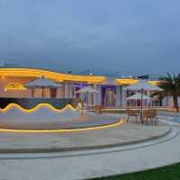 Mira Beachfront Pool Villa Cha-am