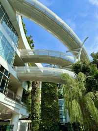 Where Culinary Art Meets Architectural Brilliance: Marché Thonglor