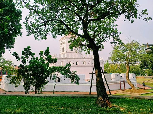 泰國曼谷湄南河畔公園歷史堡壘建築博物館一日遊行程，欣賞湄南河壯麗河景，了解當地風土人情，適合打卡拍照📸