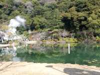 別府地獄溫泉：湛藍如海的海地獄 & 赤紅如血的血池
