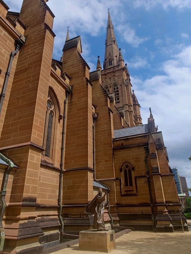 #雪梨聖瑪麗教堂St Mary's Cathedral