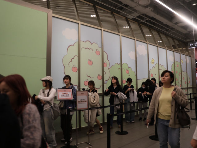 首爾｜這間快閃店連路人都瘋狂排隊  Hello Kitty × Key聯名快閃店粉紅控千萬別錯過的少女心天堂