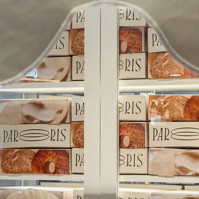 PAR RIS • EmSphere, BKK 🏠🤎🥯🧀✨ 