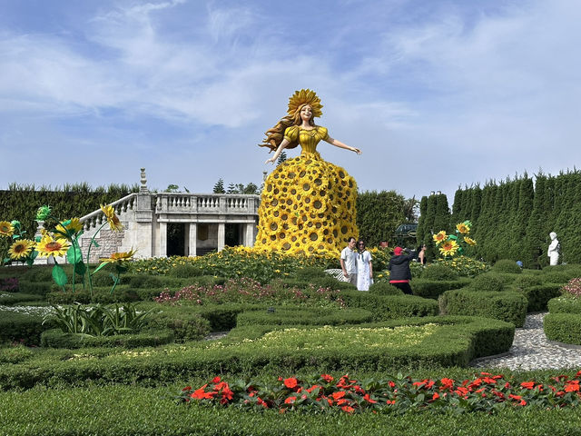 Romance in the Clouds at Le Jardin d’Amour – Ba Na Hills