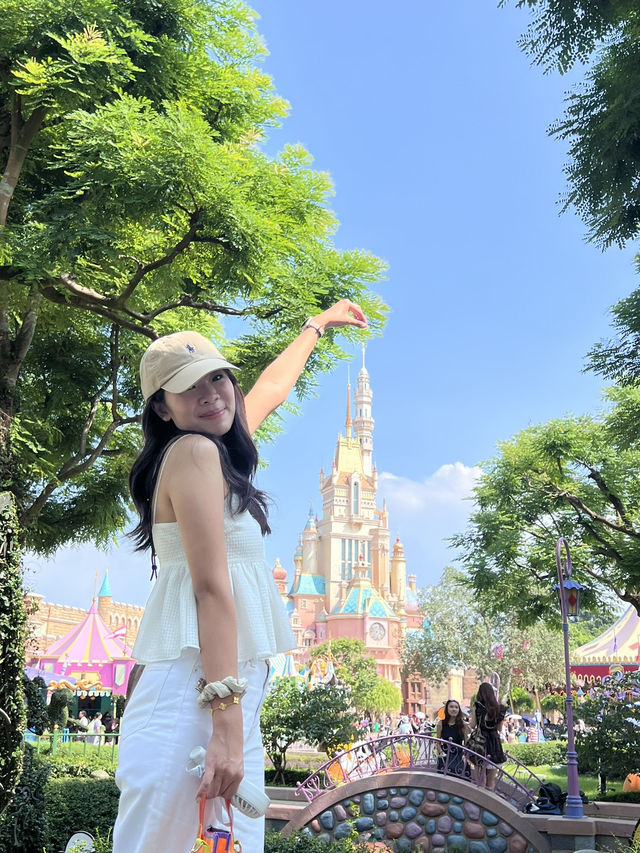 A day of magic, memories, and Mickey — Hong Kong Disneyland, you made my heart smile! 🫧