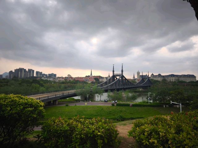 華為/溪流背坡村