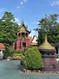 แวะขอพรที่วัดพระธาตุหริภุญชัย วรมหาวิหาร