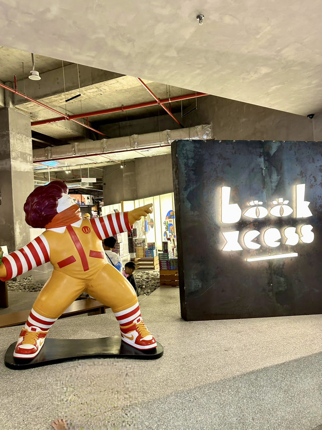 A Date Night to Remember: Books, Bites & Romance at MyTOWN