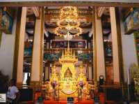 พระมหาธาตุแก่นนคร