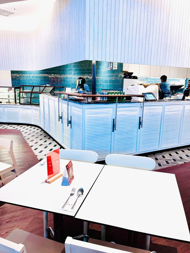 Serai IOI City Mall – Elegant Dining with Local Flavours 