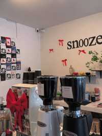Snooze Cafe ท่าข้ามสุราษฎร์