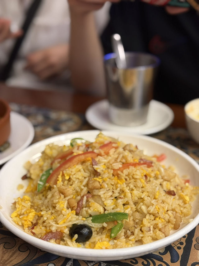 澳門地道茶餐廳驚艷之選？！ - 金福龍葡式牛扒茶餐廳
