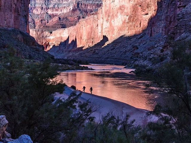 Into the Canyon: Hiking the Bright Angel Trail