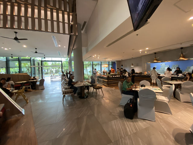 ibis Styles Batam Nagoya: A Fresh, Modern Stay (But Pack Your Snacks)