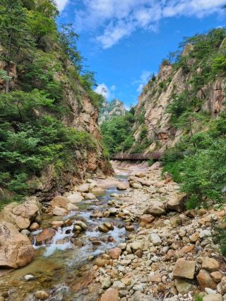登仙台安全庇護所探險