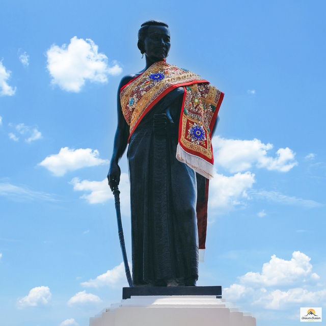 อนุสาวรีย์ท้าวสุรนารี