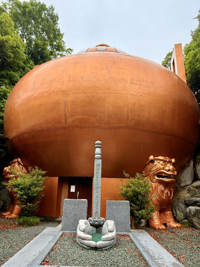 松山｜穿越洞穴抵達千與千尋的異世界？神秘的「風土記之丘」