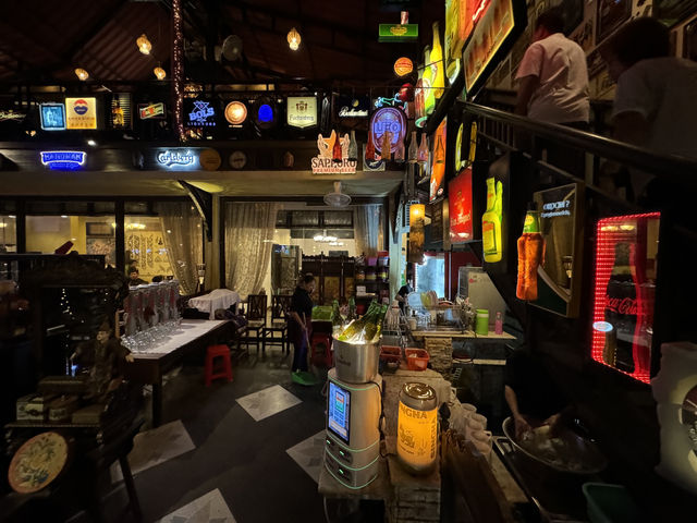 Rustic Charm at Mama Thai – A Group-Friendly Gem in Phnom Penh