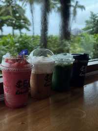 คาเฟ่ติดทะเลจันทบุรี!