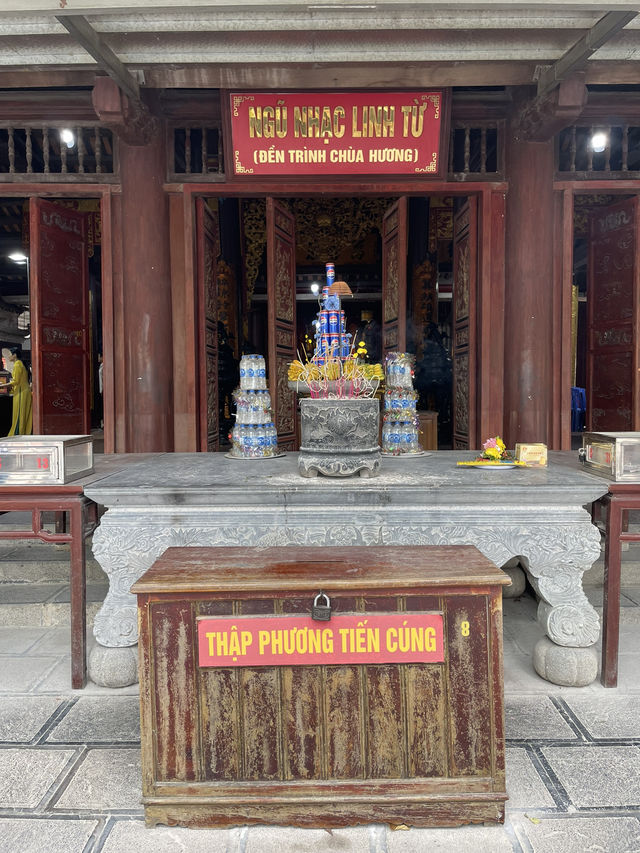 ｜越南｜河內Đền Trình（呈殿）– 香山聖境的第一道門