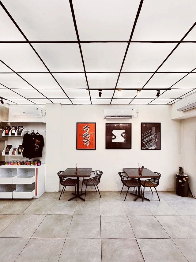 Saibora Cafe & Bar