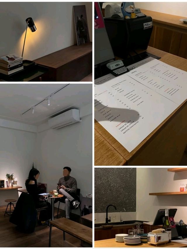 Low Battery Café