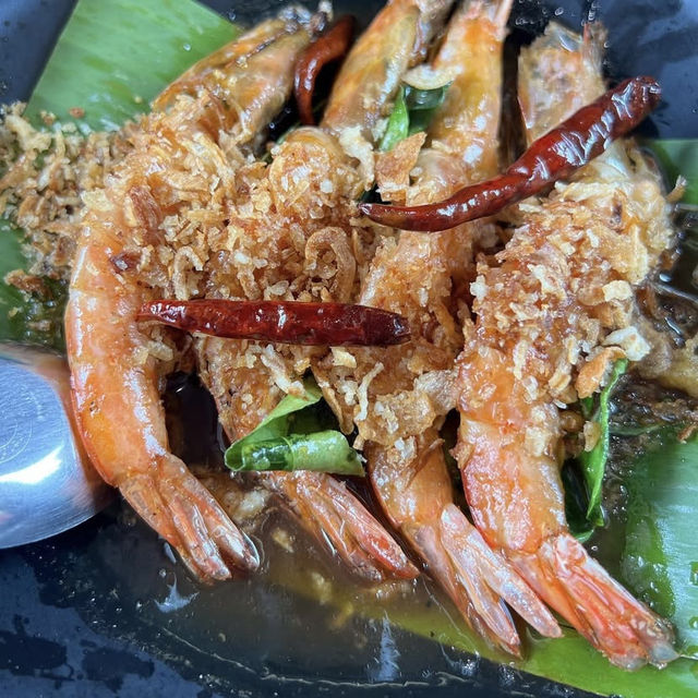 Shrimp by Kamolchanok