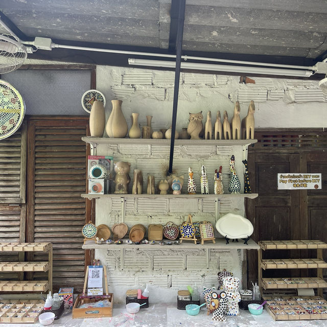 🎨 บ้านข้างวัด – ชุมชนสายคราฟต์ ใจกลางเชียงใหม่