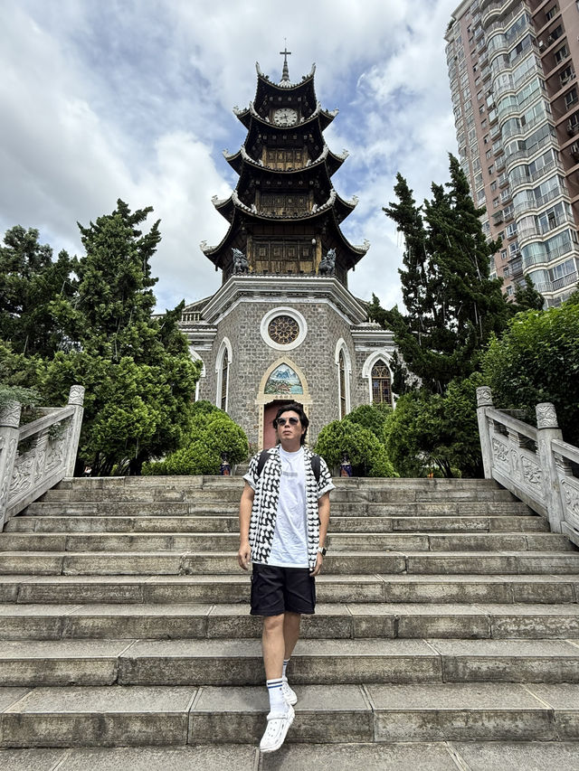 Can’t Escape the Rain, But Beauty Found Me Anyway: 8D7N Guizhou Adventure 🇨🇳｜Guiyang・Huangguos