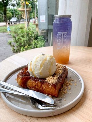 Grilled Toast from Trang at Jpang 🍞