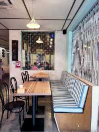 Yi Pi Wu Cafe – A Nostalgic Spot for Authentic Malaysian Flavors 