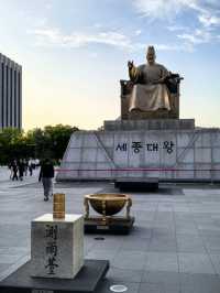 Beneath the Eaves of Heaven: Discover Gyeongbokgung